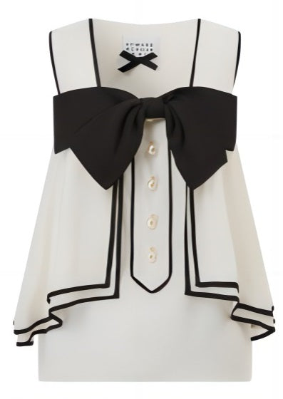 Contrasted trimed layer sleeveless weavy top with contrast bow collar and pearls buttons